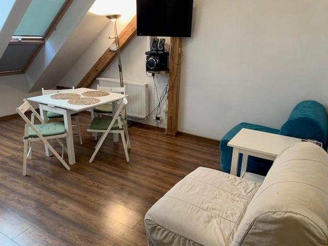 Sky View Condo In Tarnowskie Gory Luaran gambar