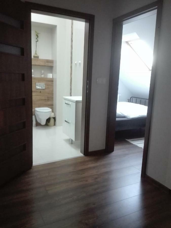Sky View Condo In Tarnowskie Gory Luaran gambar